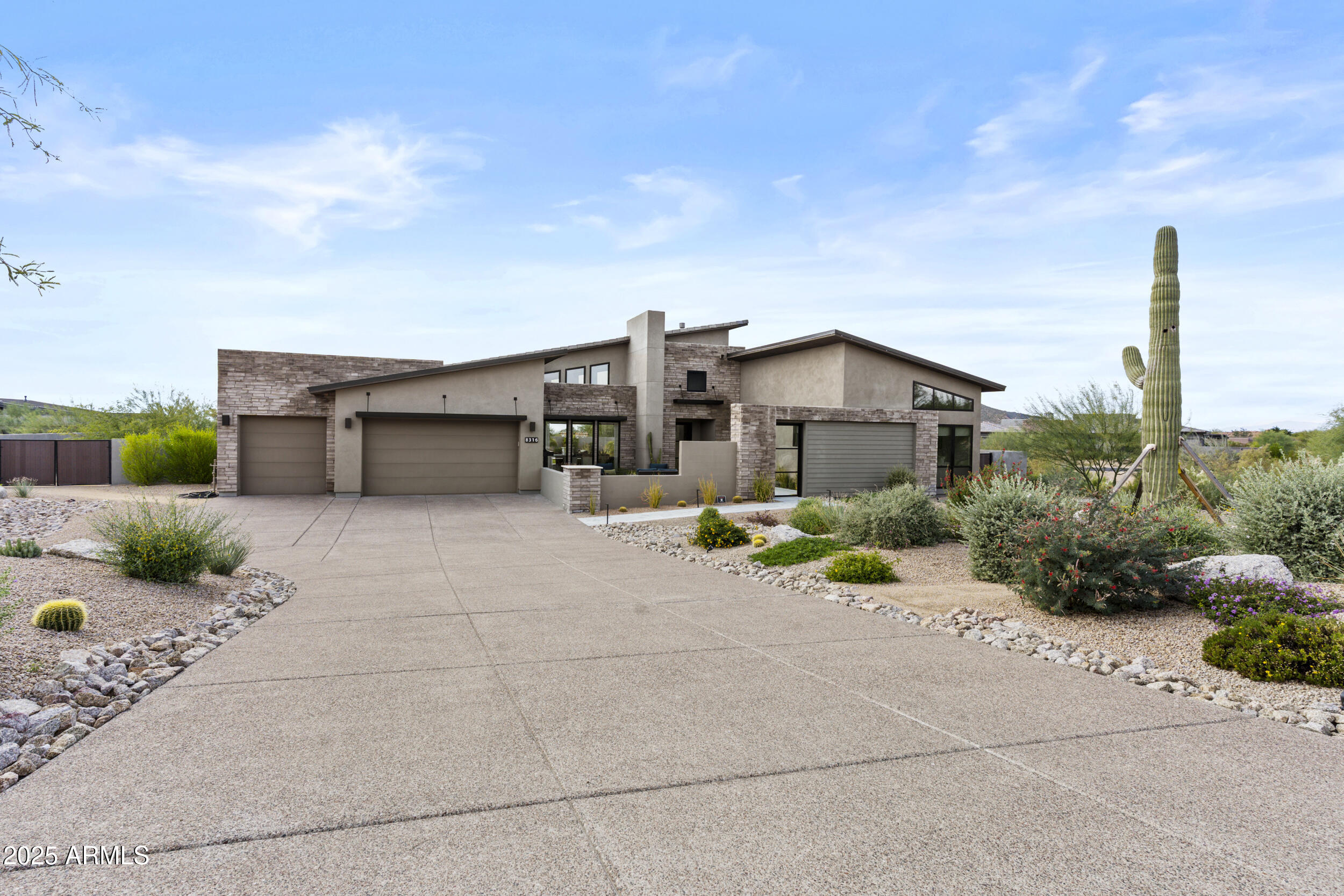 8316 E SAND FLOWER Drive