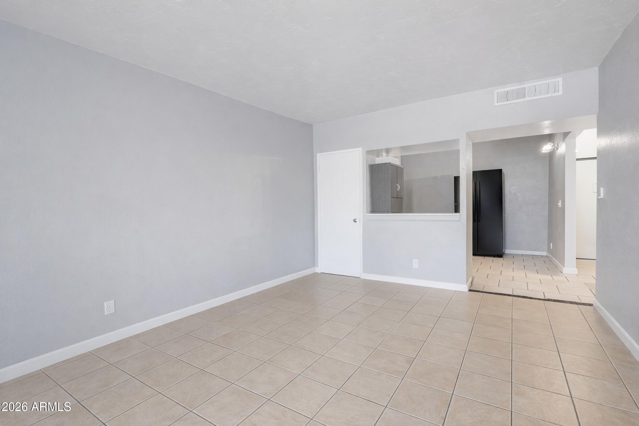 355 E THOMAS Road B208