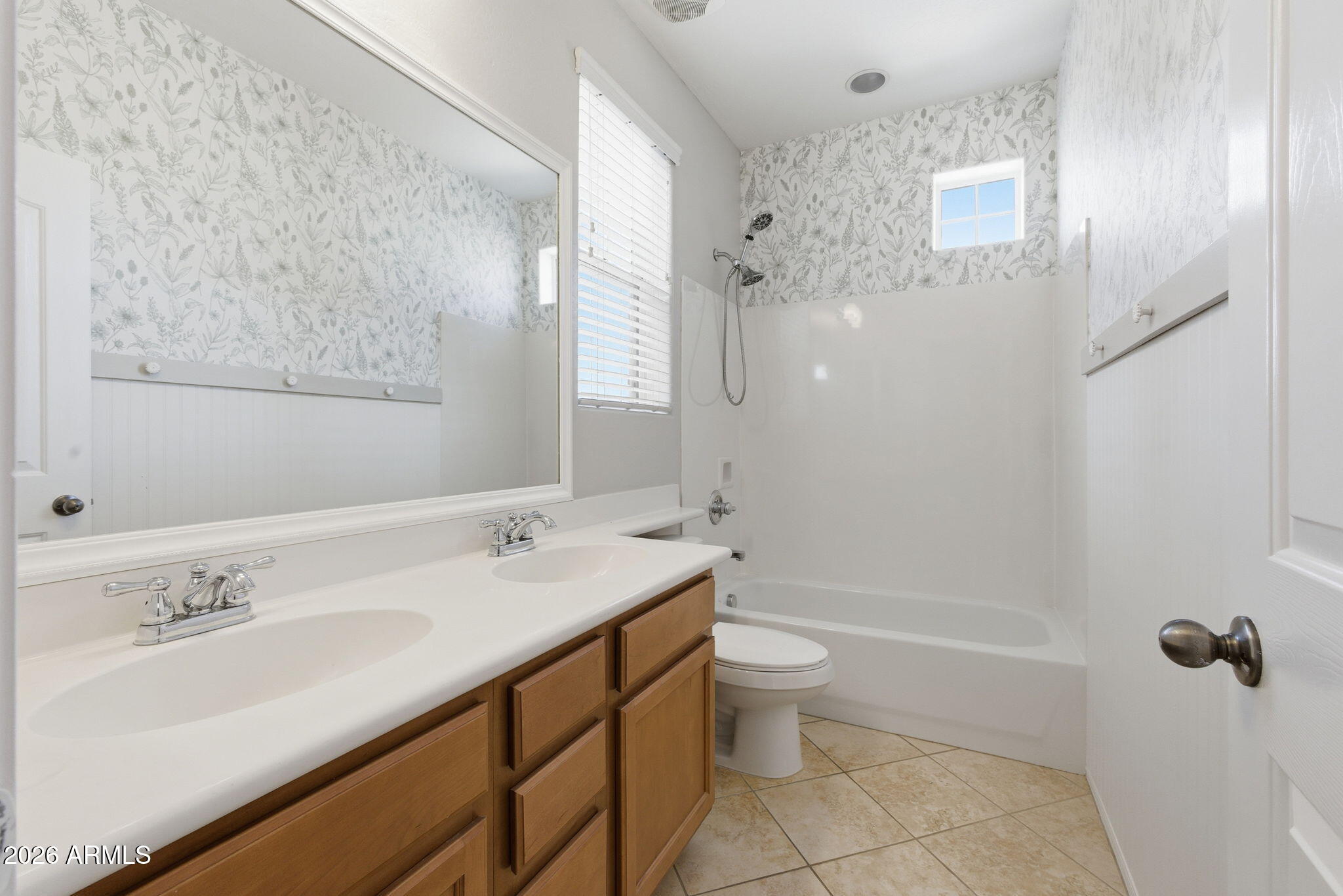 21153 W SYCAMORE Drive