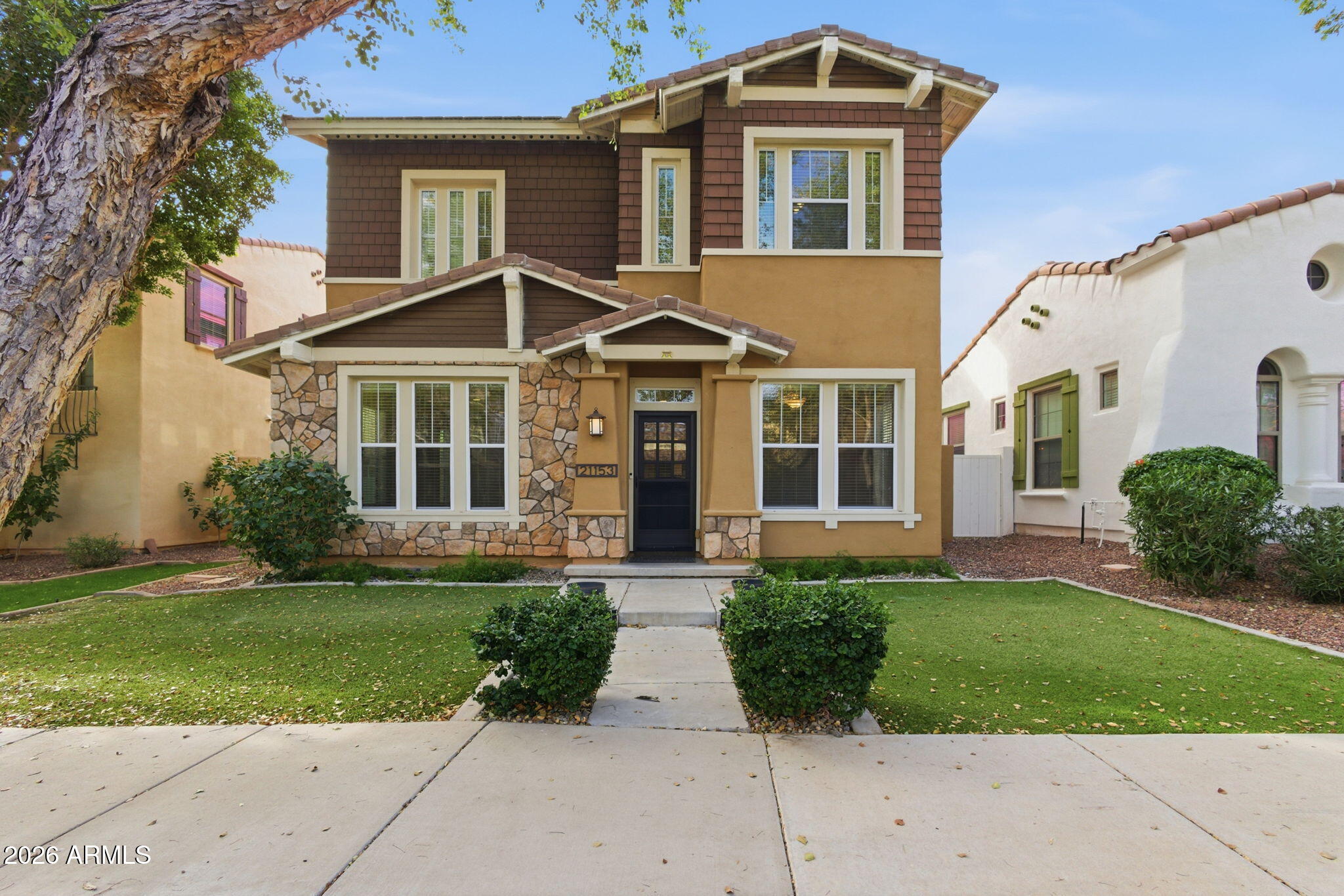 21153 W SYCAMORE Drive