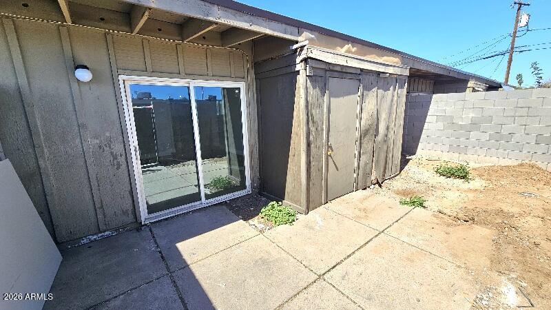 2202 W HEATHERBRAE Drive