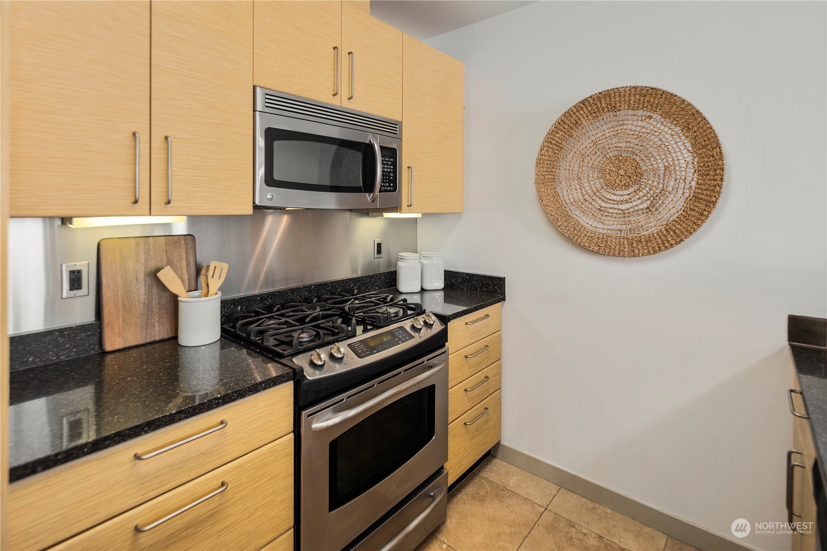 1530 NW Market Street Unit: 607