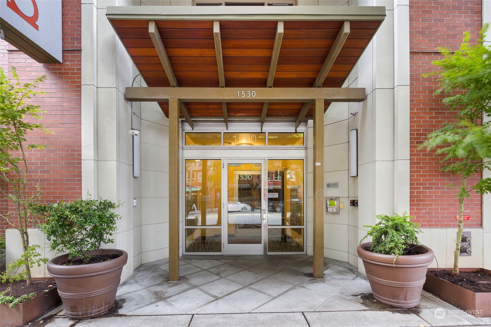 1530 NW Market Street Unit: 607