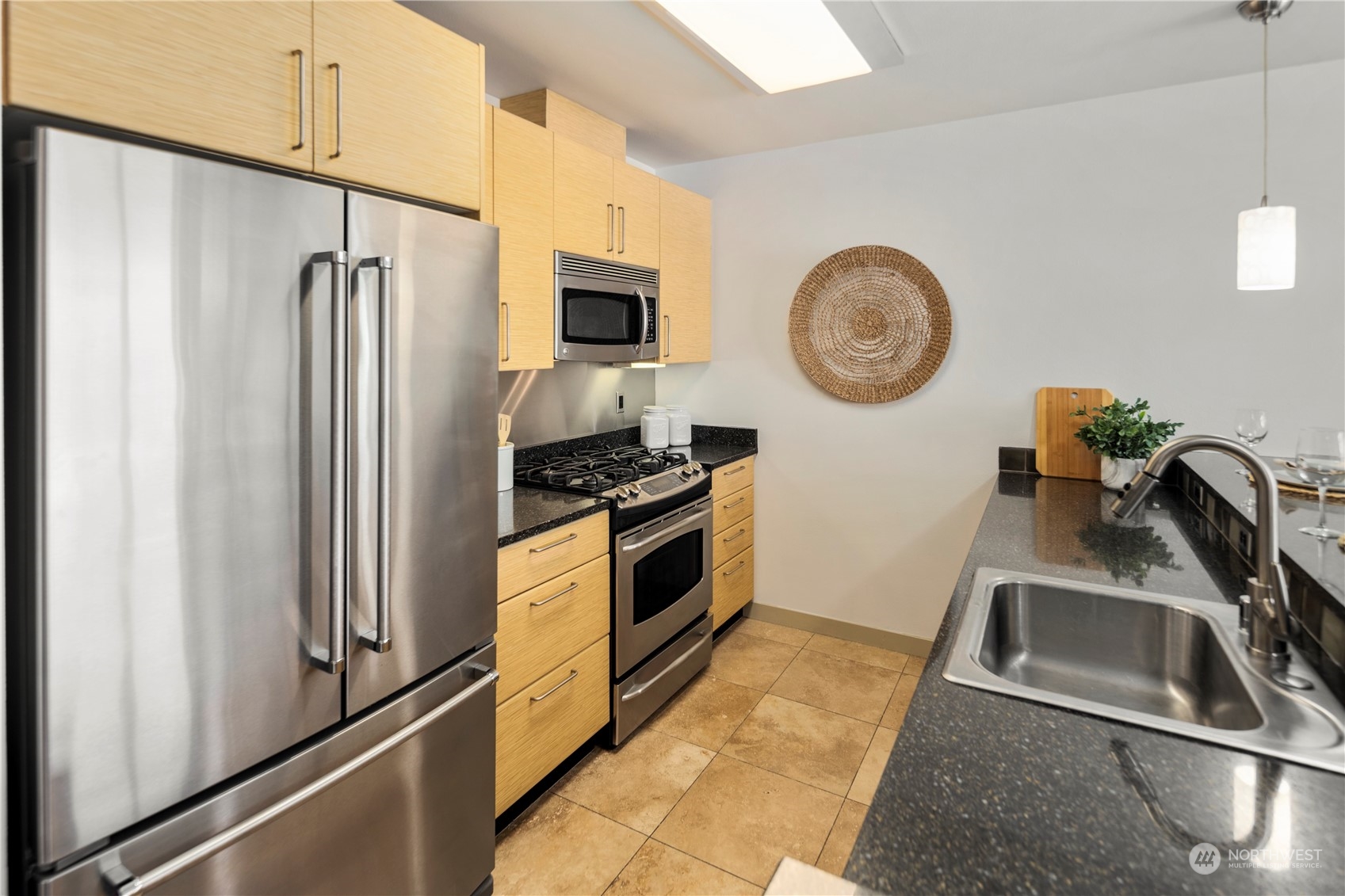1530 NW Market Street Unit: 607