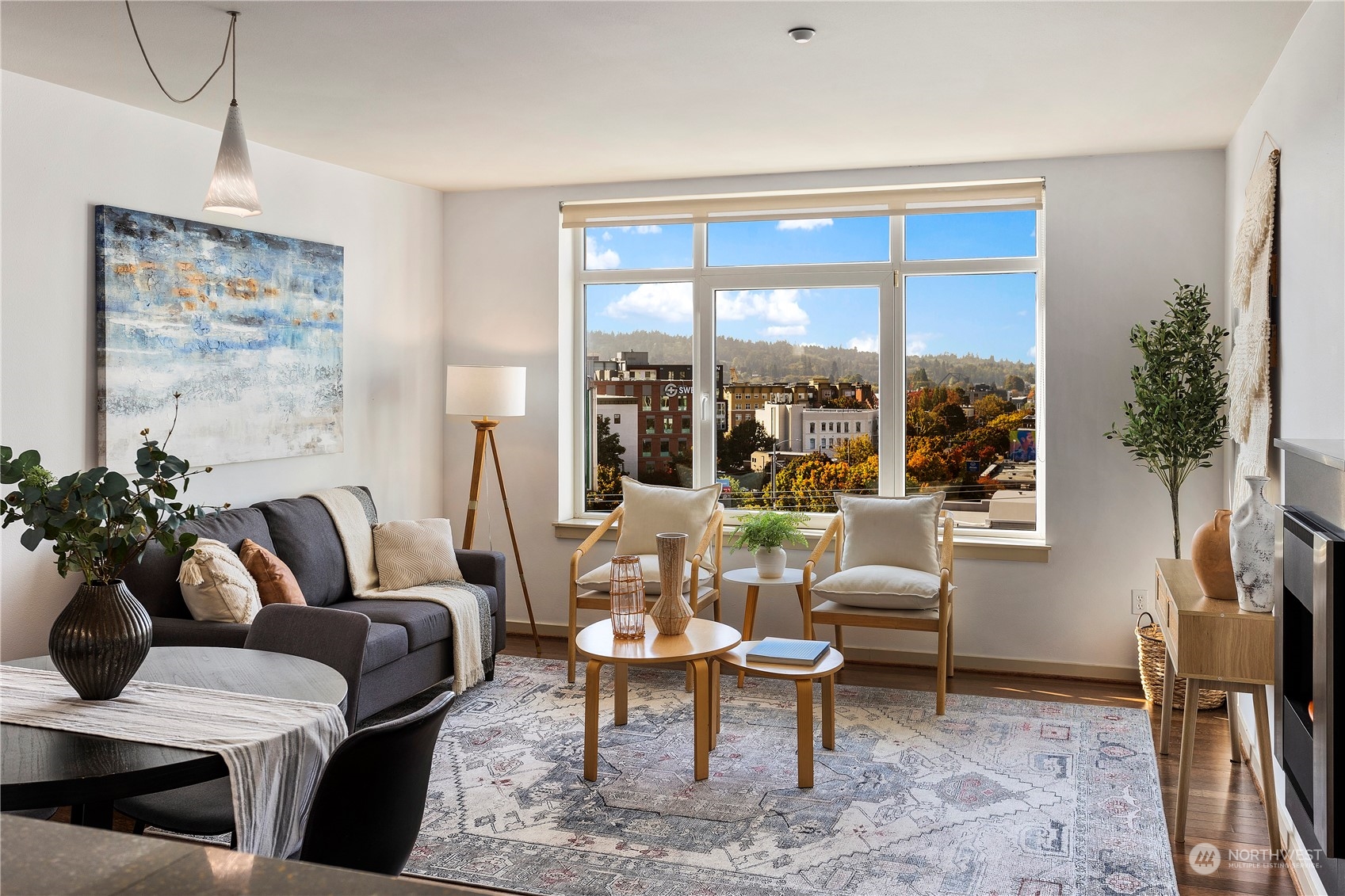 1530 NW Market Street Unit: 607