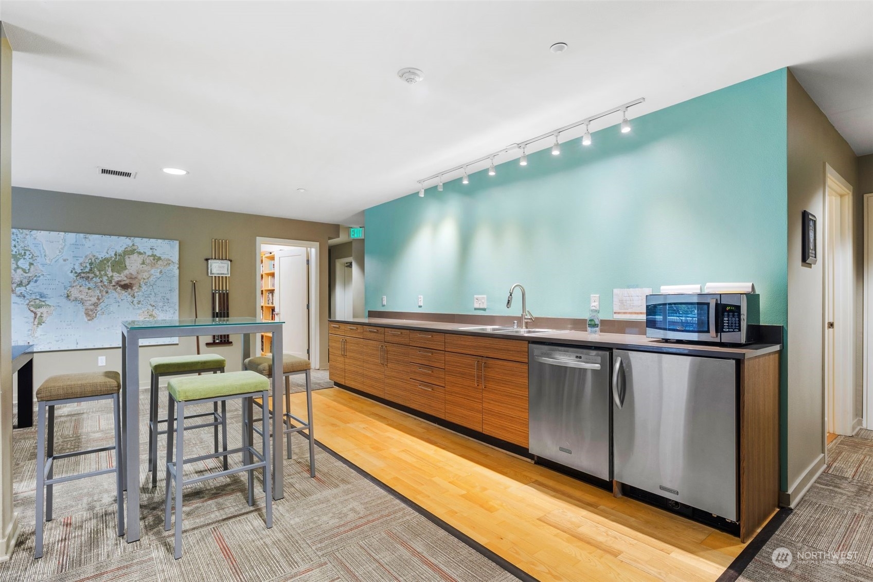 1530 NW Market Street Unit: 607