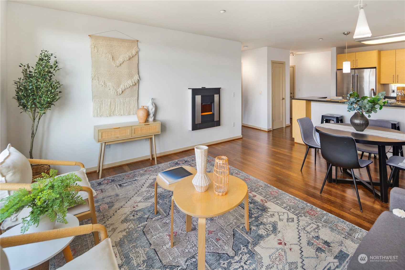 1530 NW Market Street Unit: 607