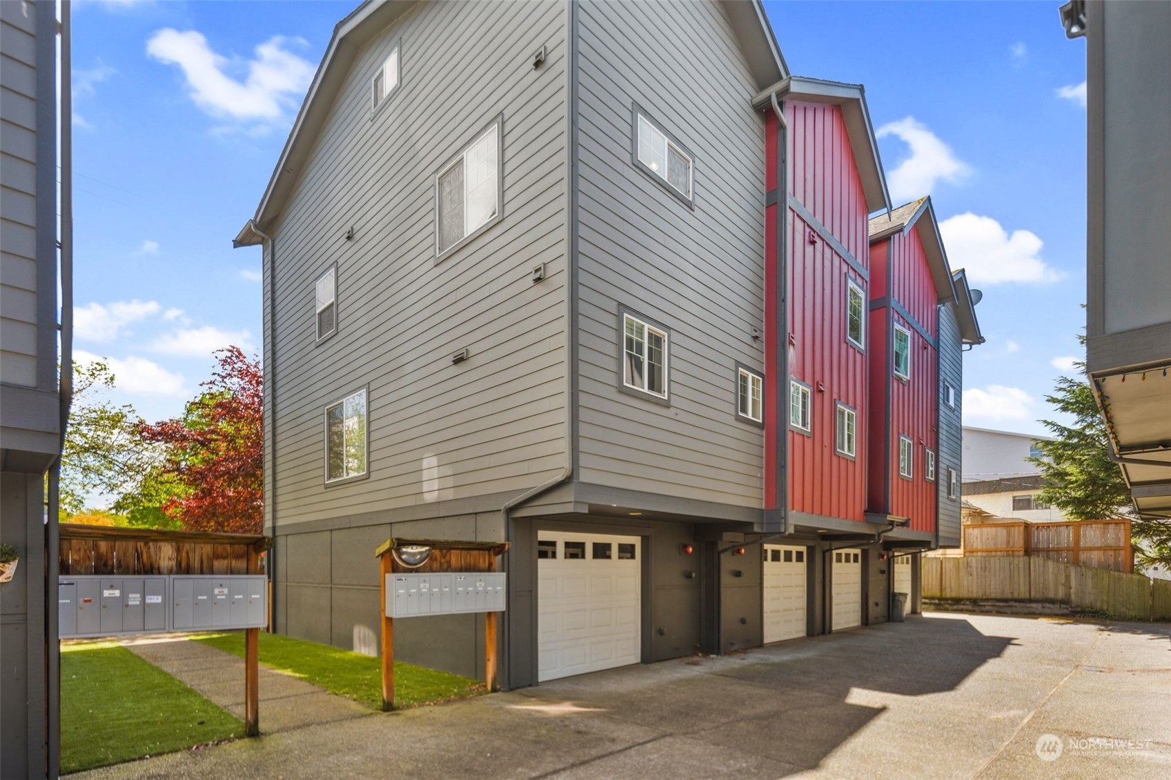 3423 California Avenue SW Unit: A