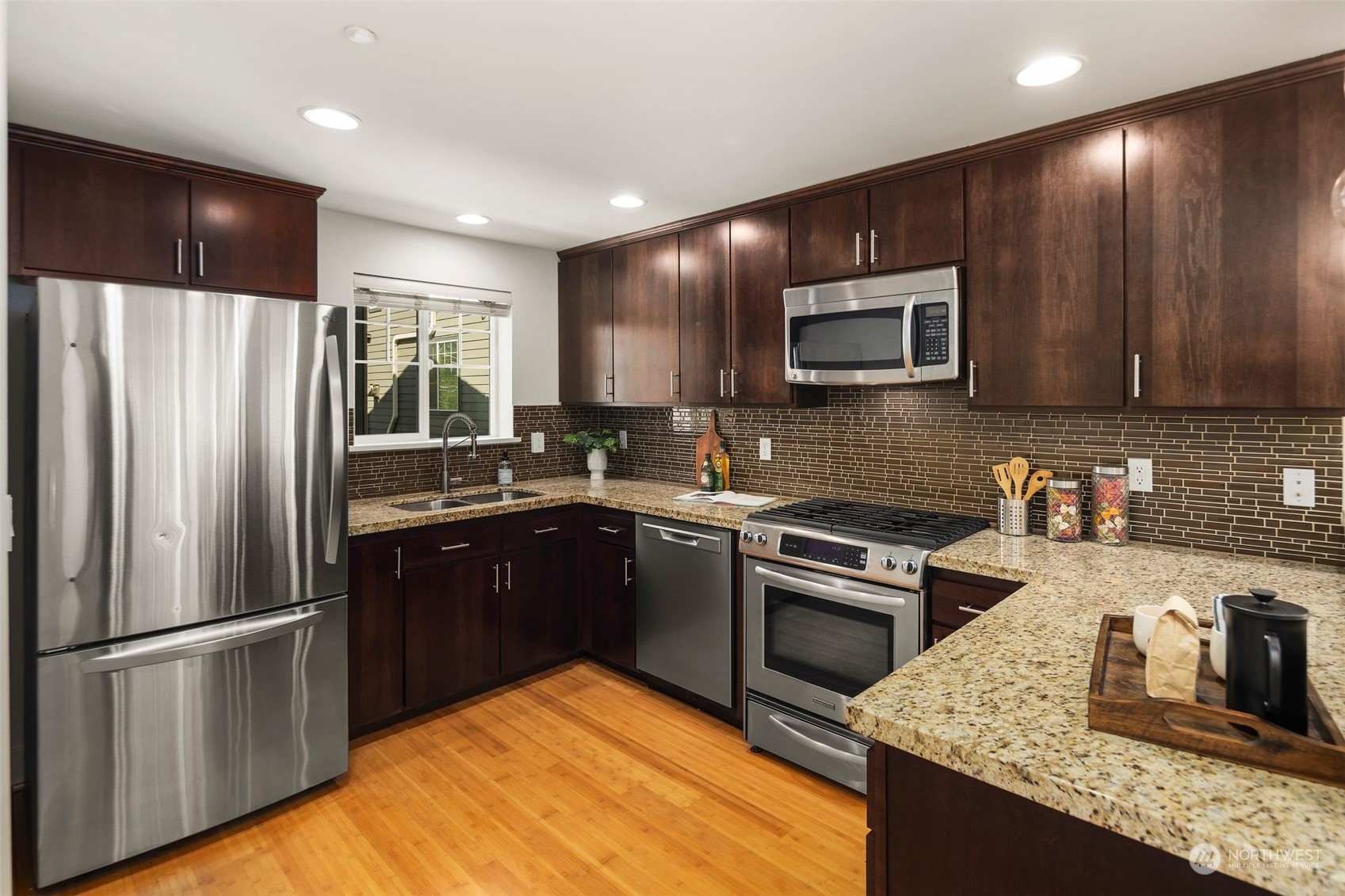 3423 California Avenue SW Unit: A