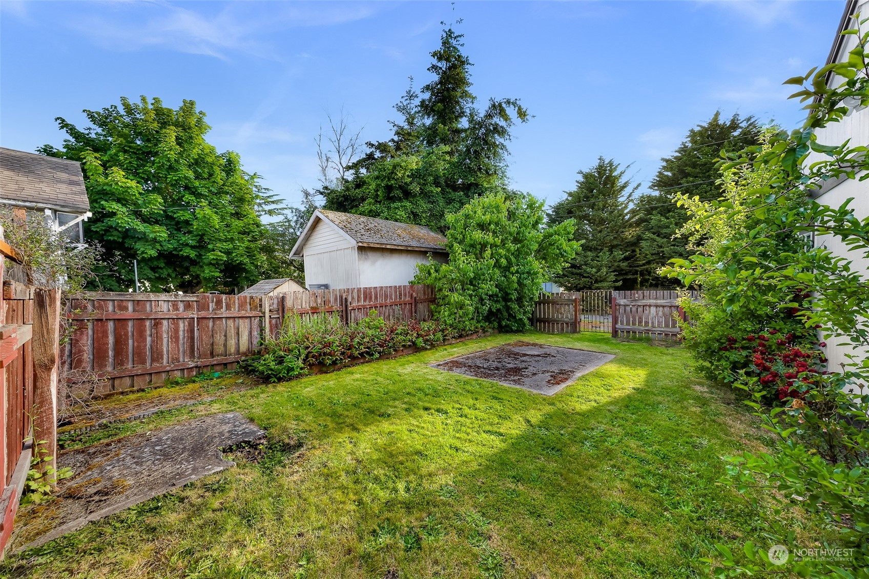 502 E Division Street