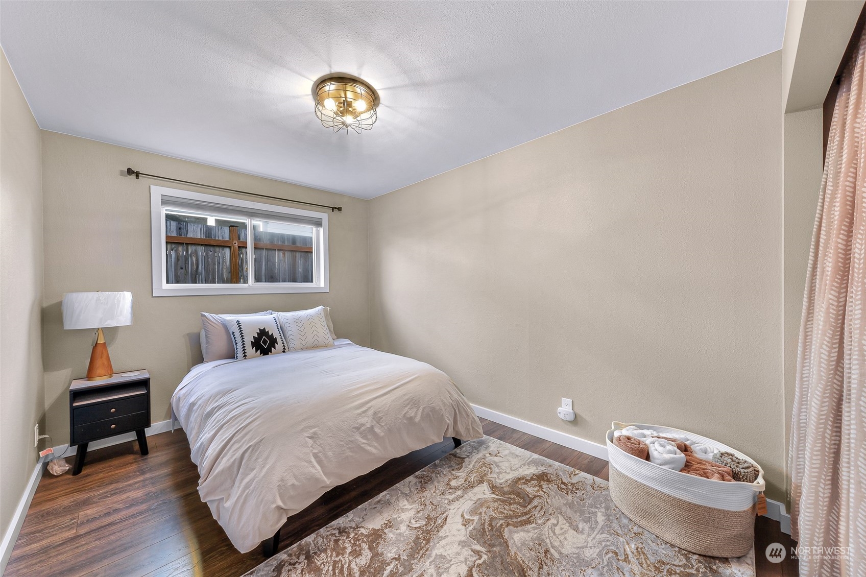 502 E Division Street