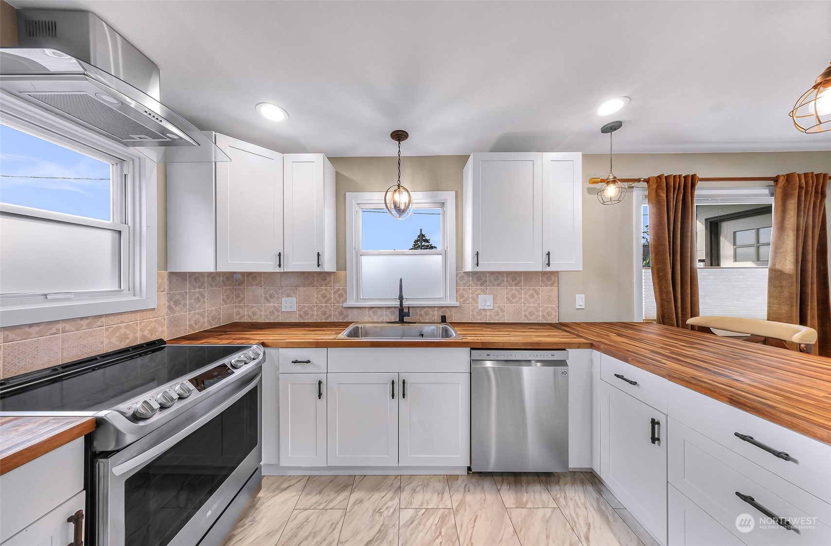 502 E Division Street