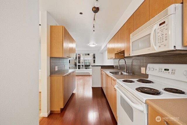 12334 31st Avenue NE Unit: 305