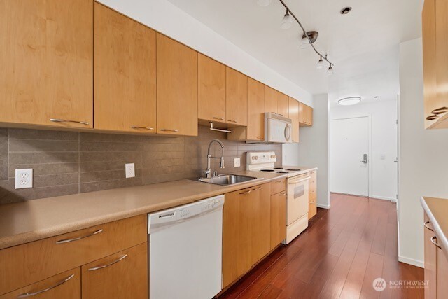 12334 31st Avenue NE Unit: 305