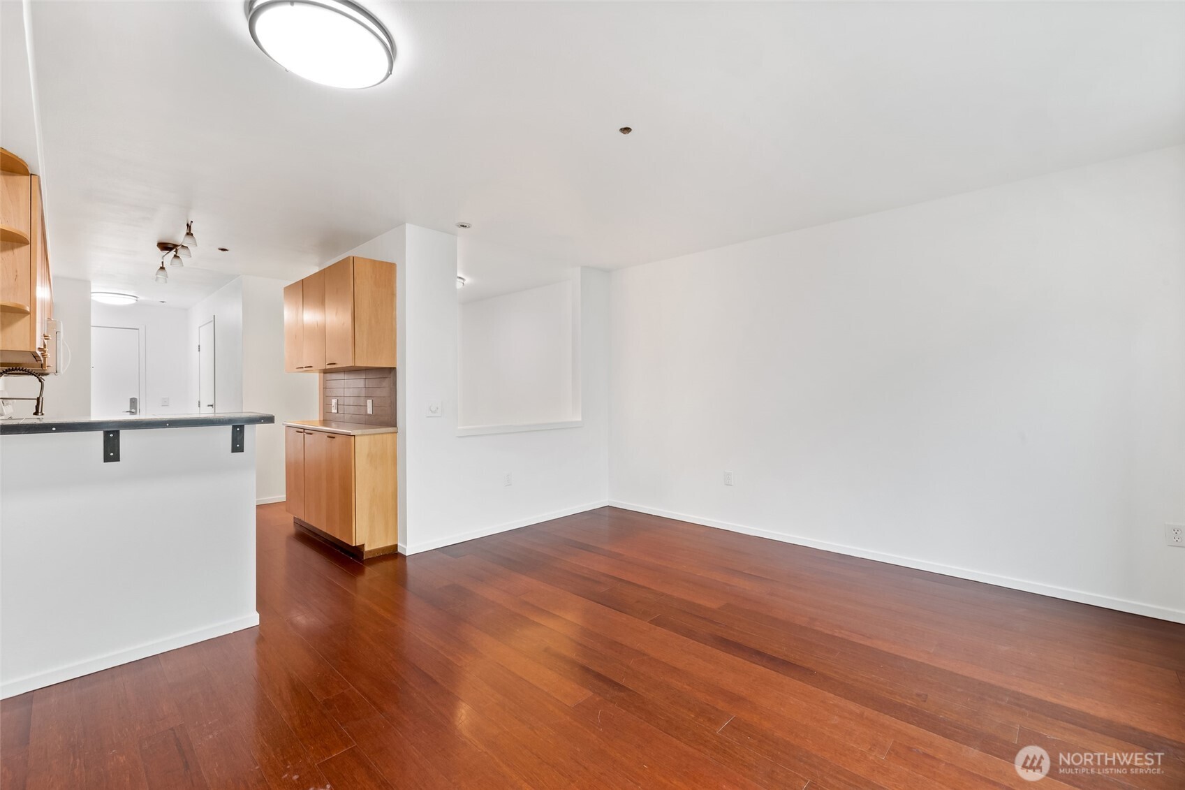 12334 31st Avenue NE Unit: 305