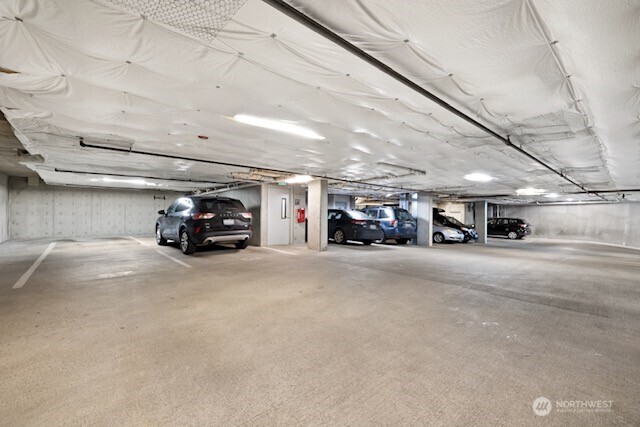 12334 31st Avenue NE Unit: 305