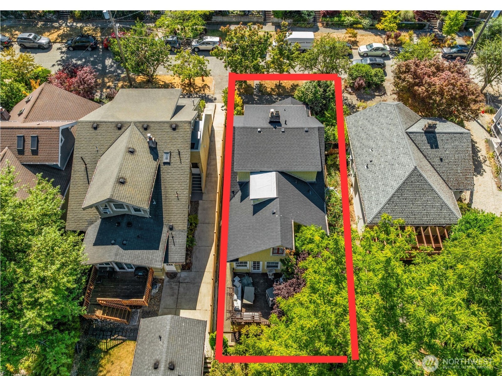 5432 Kirkwood Place N