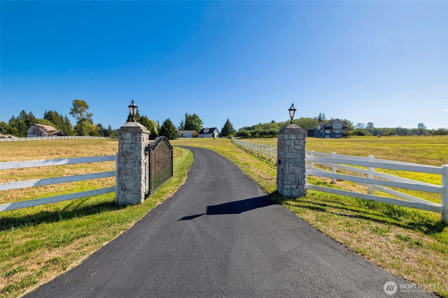 7424 332nd Street NW