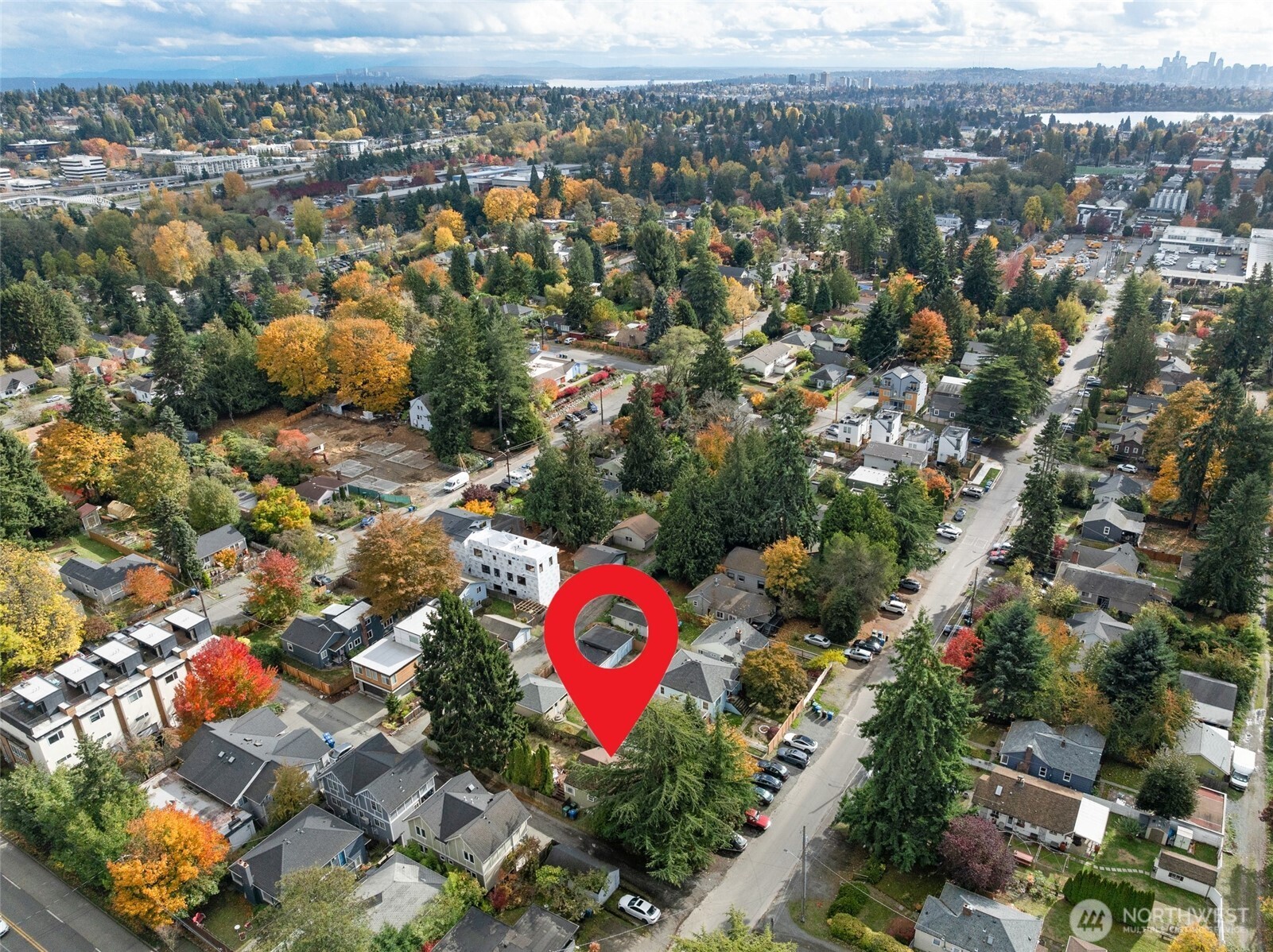 10346 Interlake Avenue N