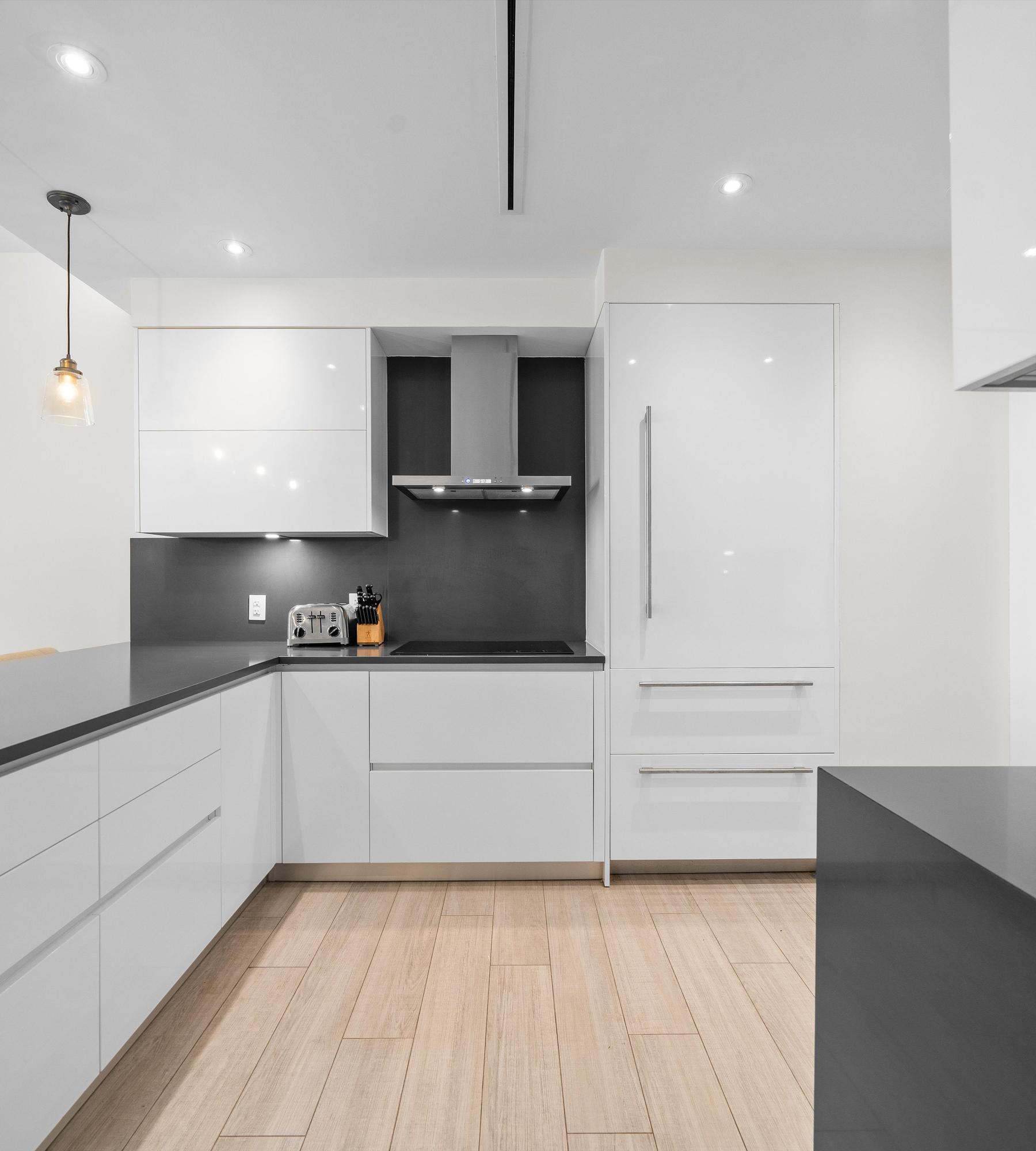 Penthouse 3 - Thirty Six