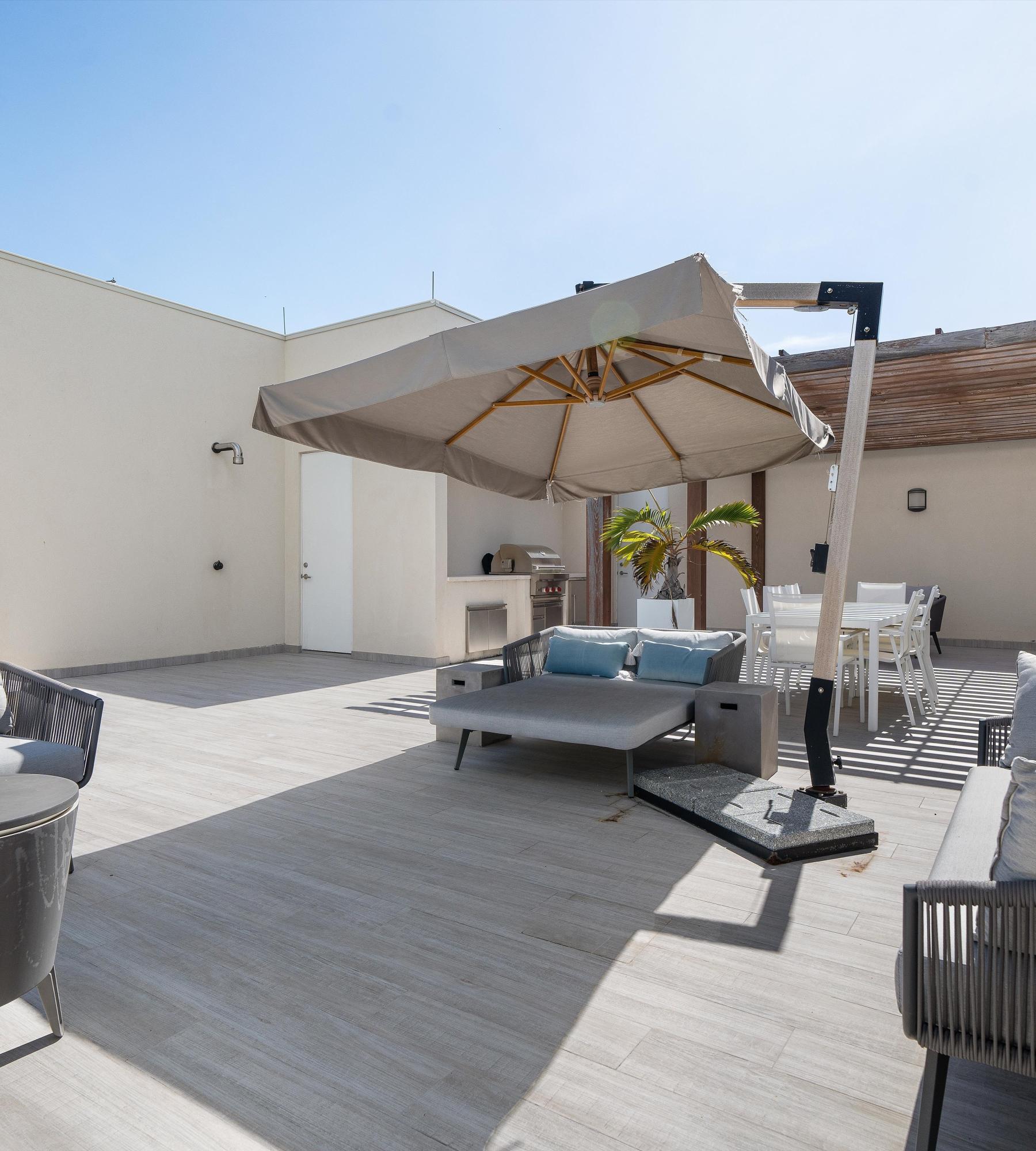 Penthouse 3 - Thirty Six