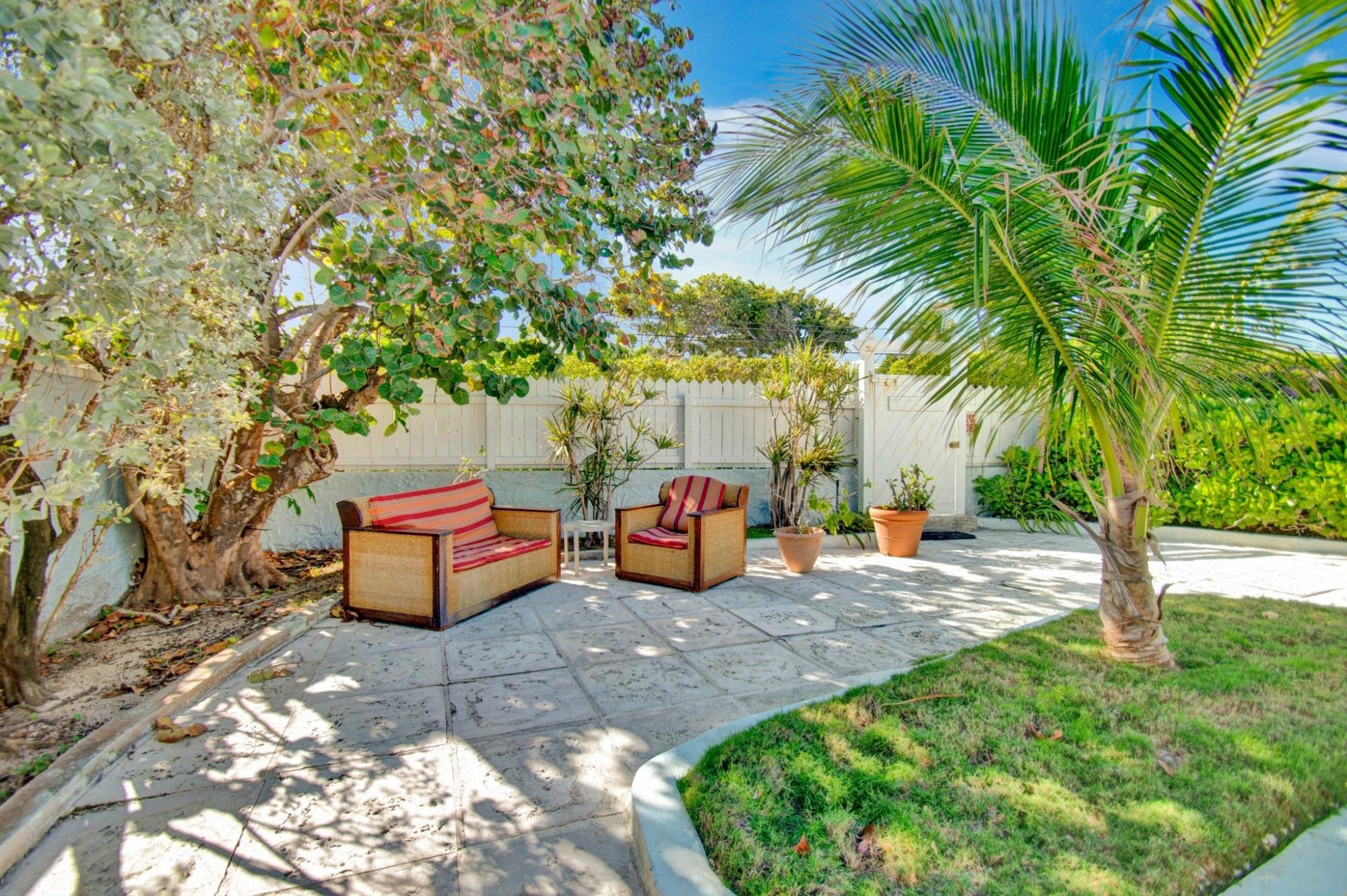 Water's Edge- A Turnkey Waterfront Estate
