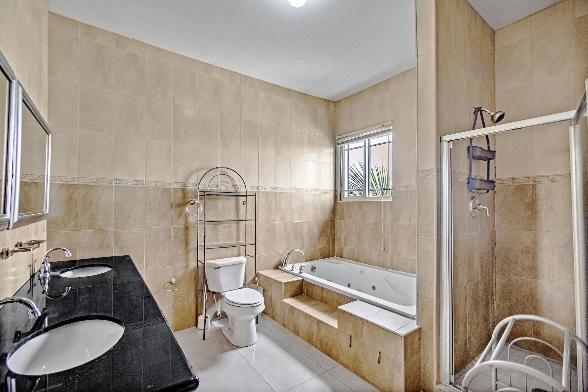 76 Ranfurly Drive, Coral Harbour