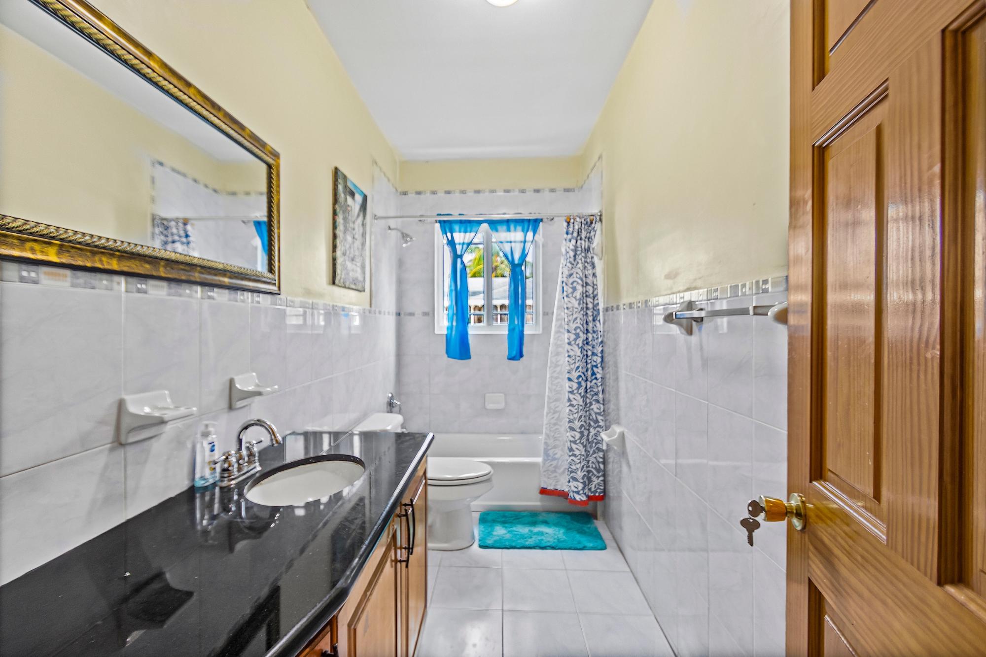 76 Ranfurly Drive, Coral Harbour