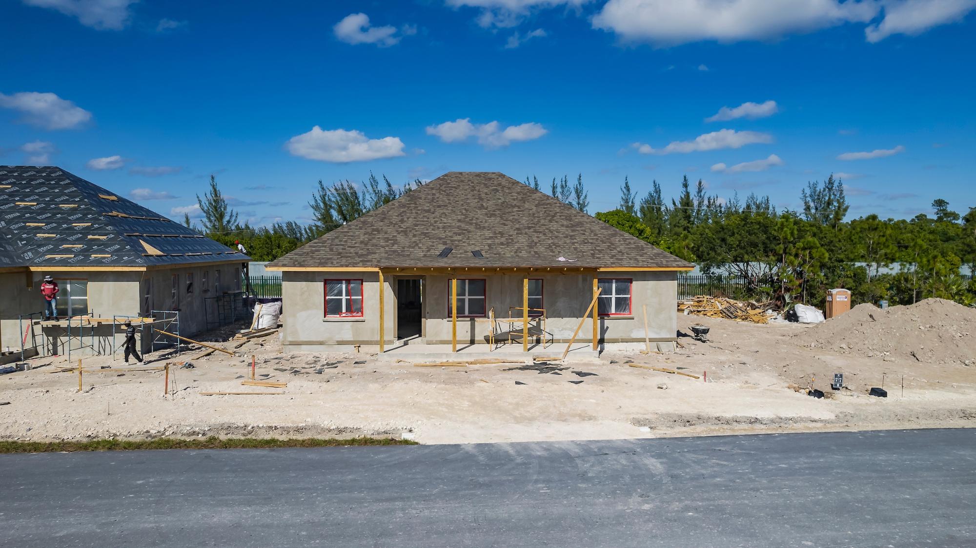 LOT 9, WINDSOR LAKES