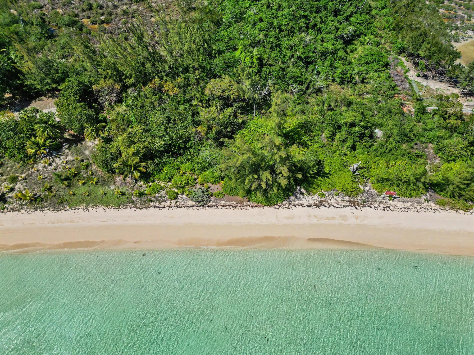LOT 9, WINDSOR LAKES