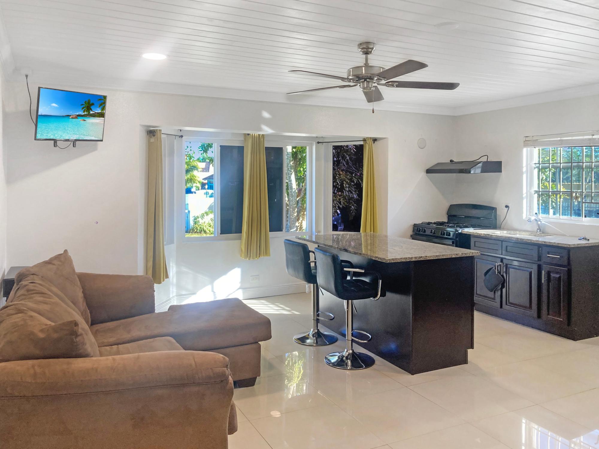 SKYLINE DRIVE Unit: #10