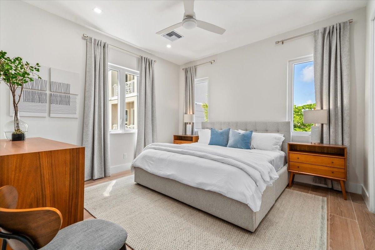 303 COCONUT COVE, ATLANTIC DR Unit: 303