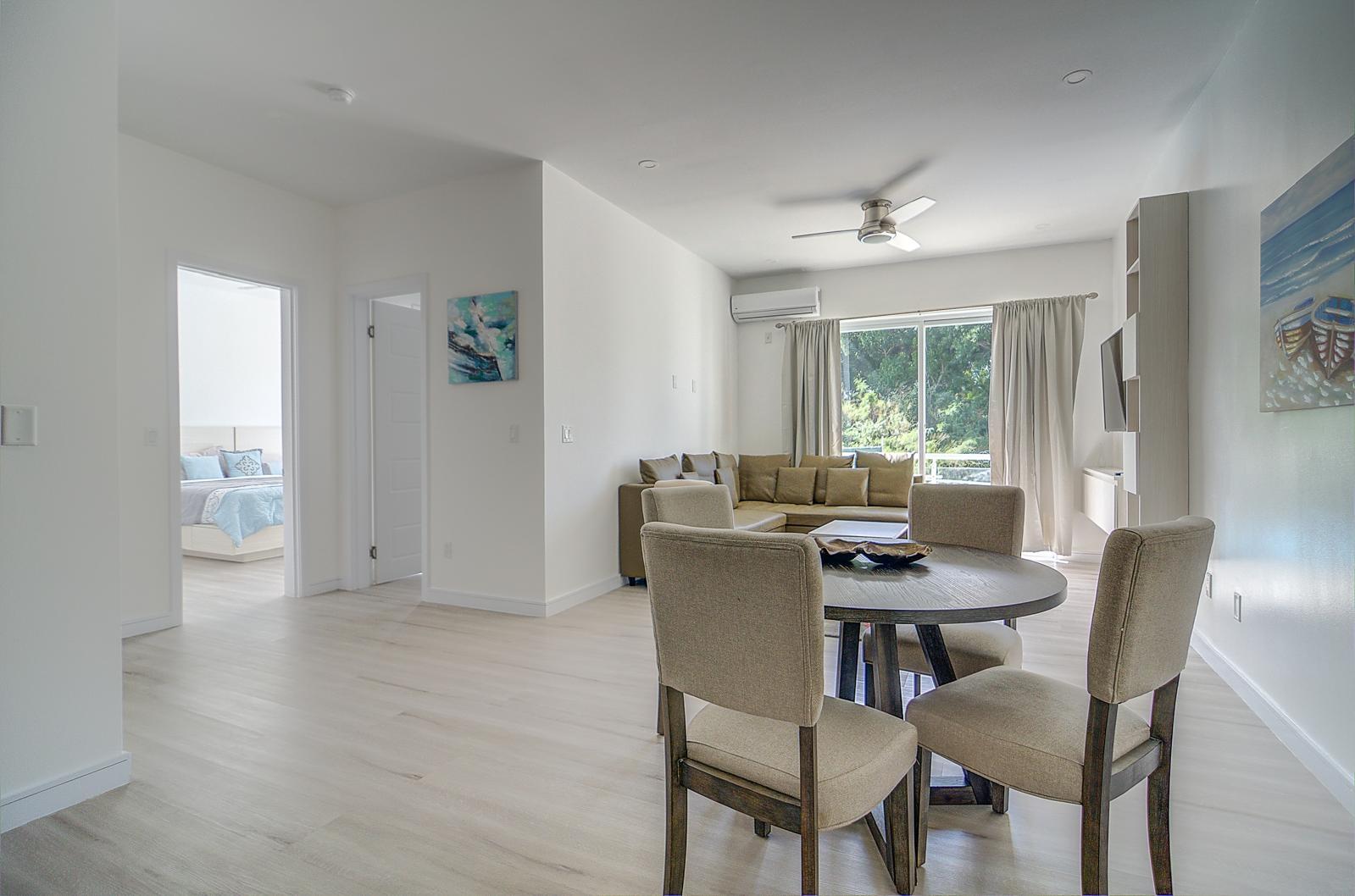 WEST BAY STREET Unit: 7
