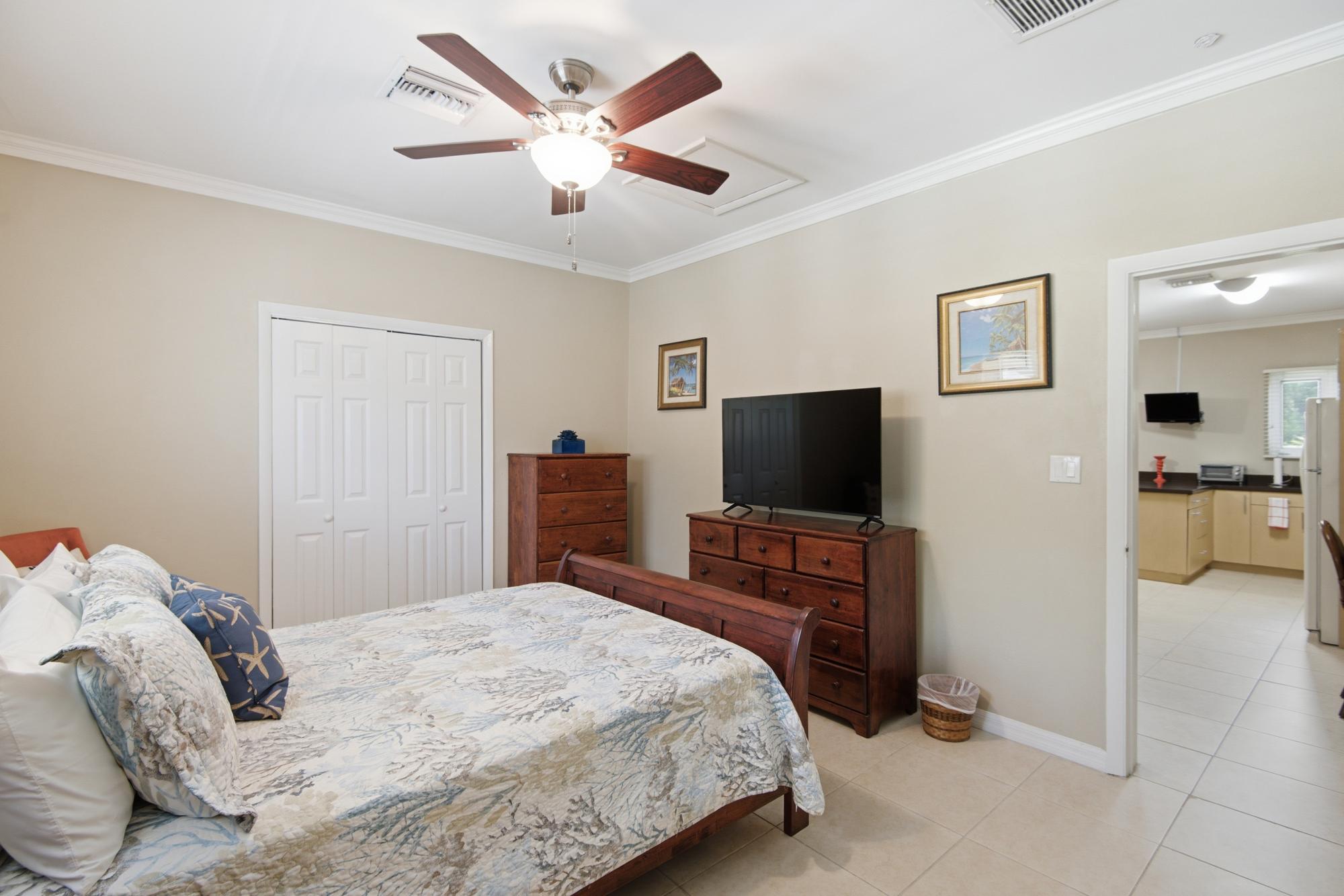 53 VENICE BAY BLVD. Unit: Unit 1
