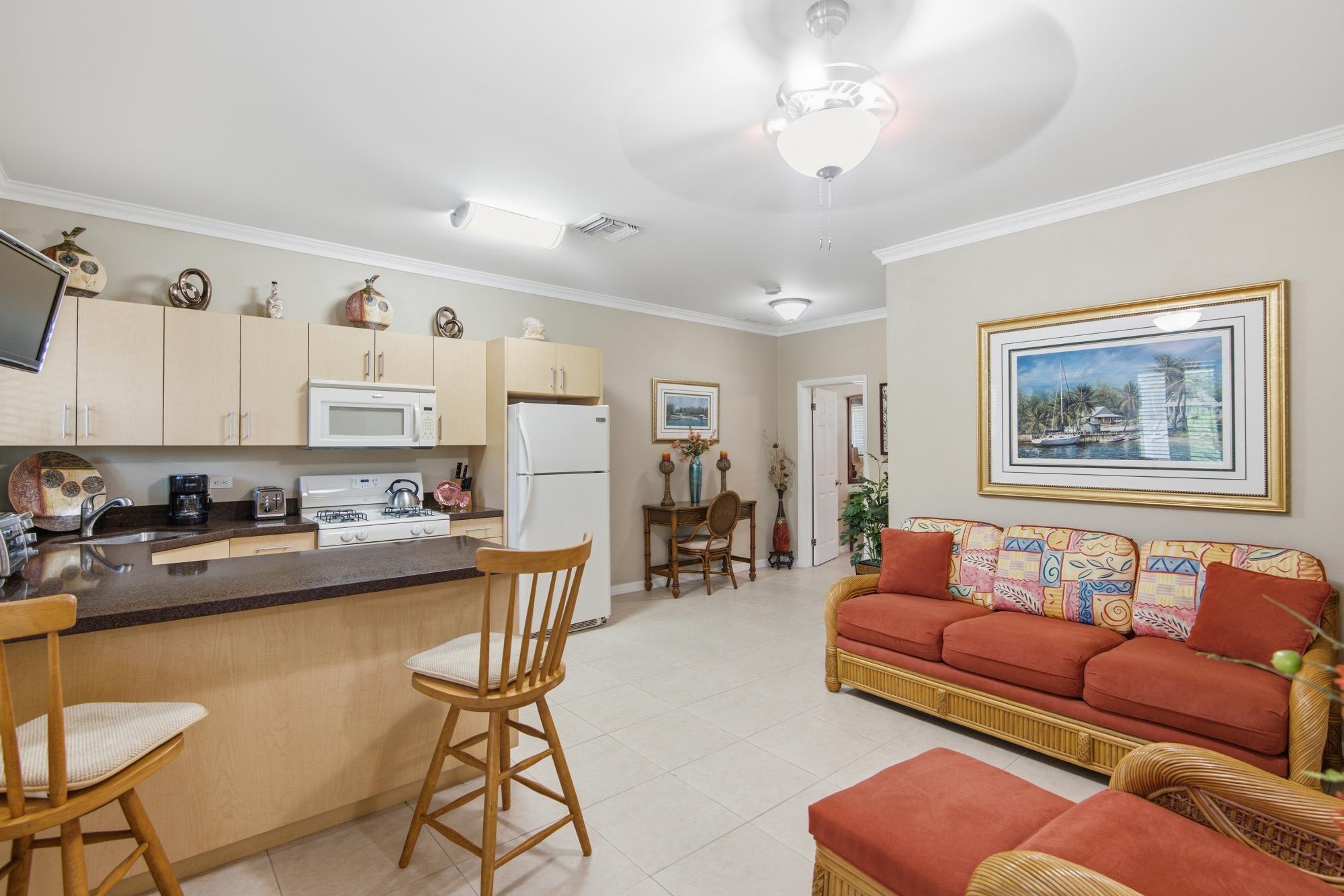 53 VENICE BAY BLVD. Unit: Unit 3