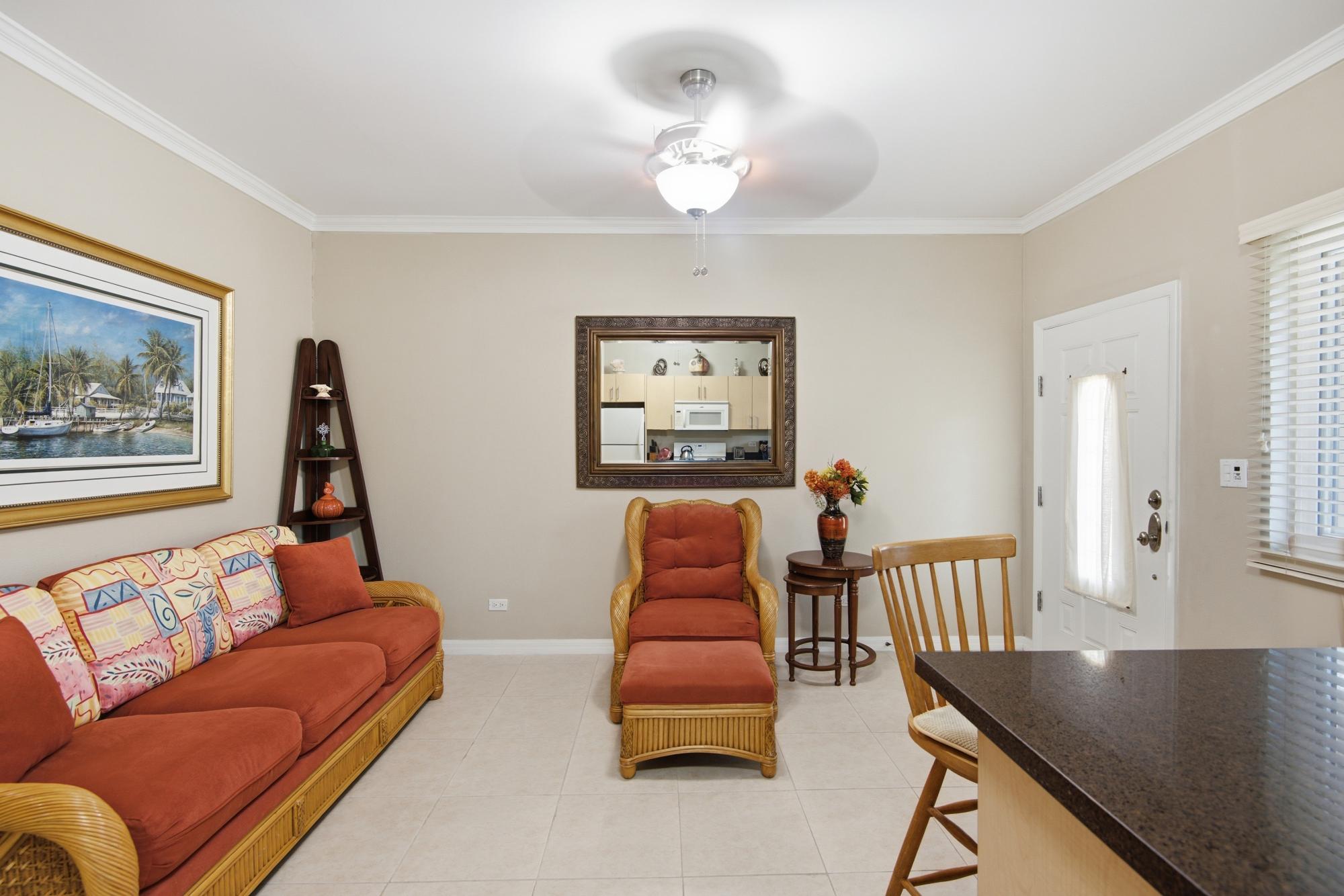 53 VENICE BAY BLVD. Unit: Unit 3