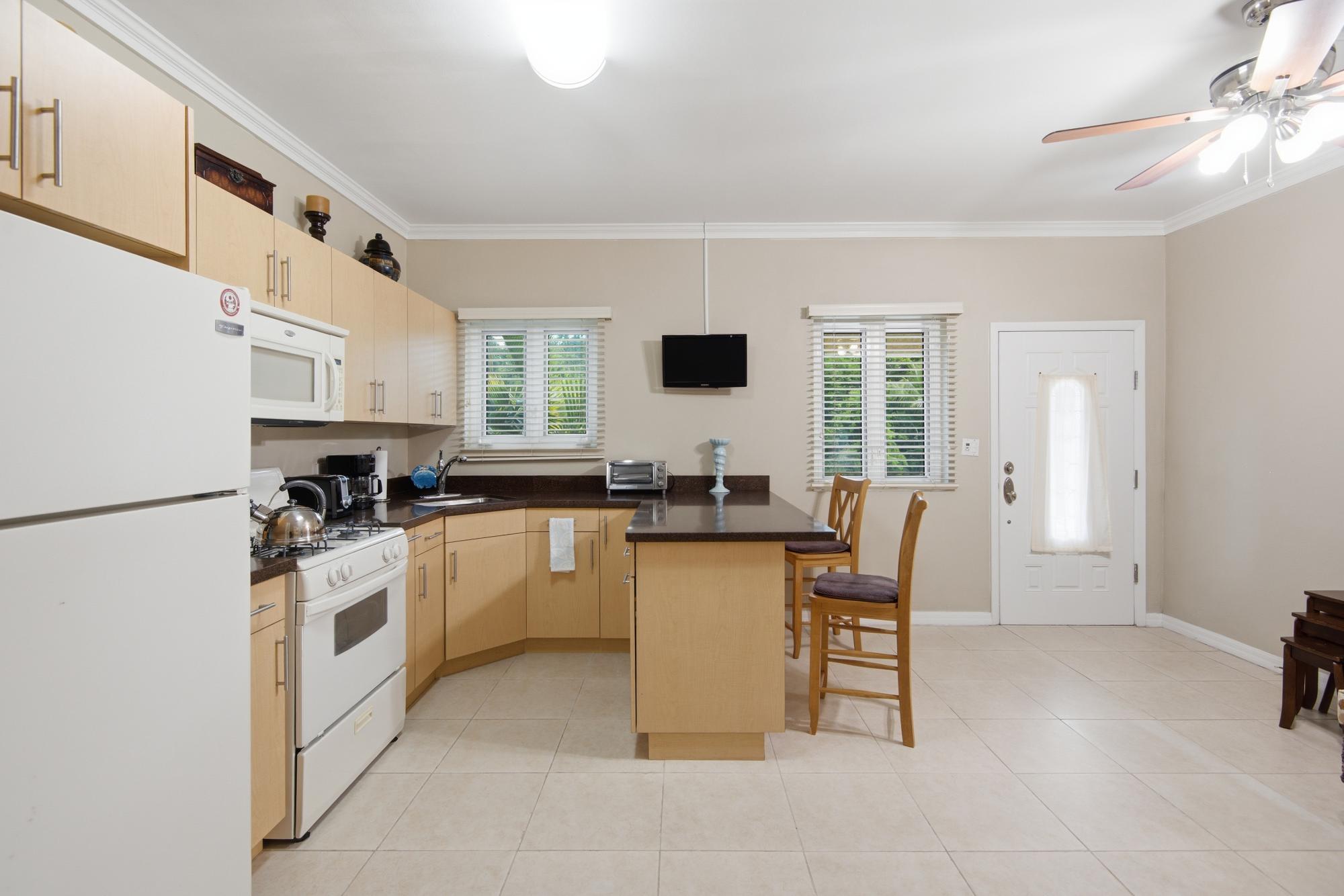 53 VENICE BAY BLVD. Unit: Unit 2