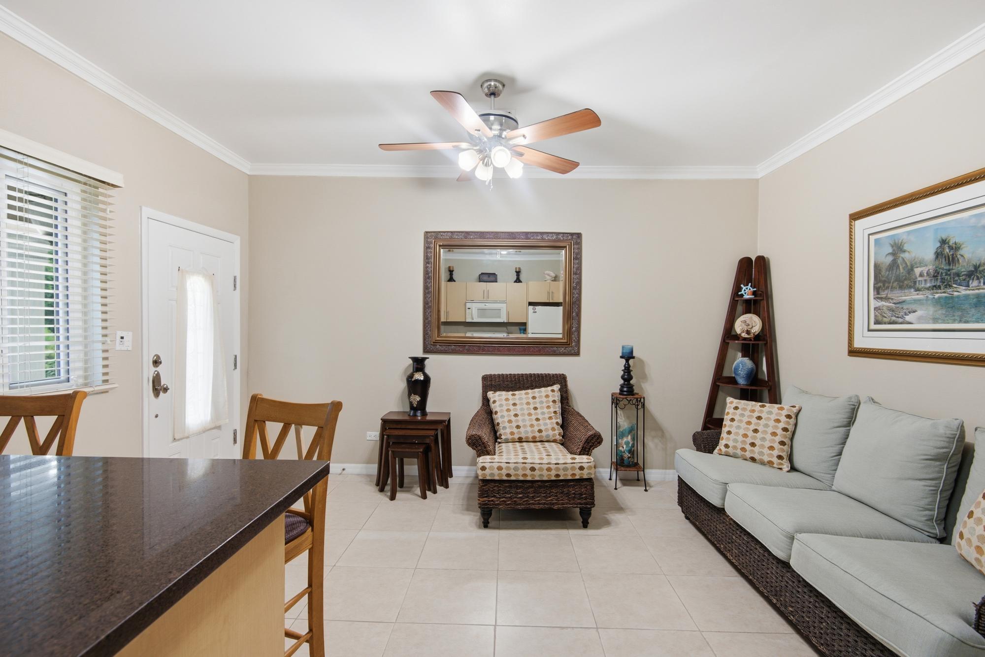 53 VENICE BAY BLVD. Unit: Unit 4