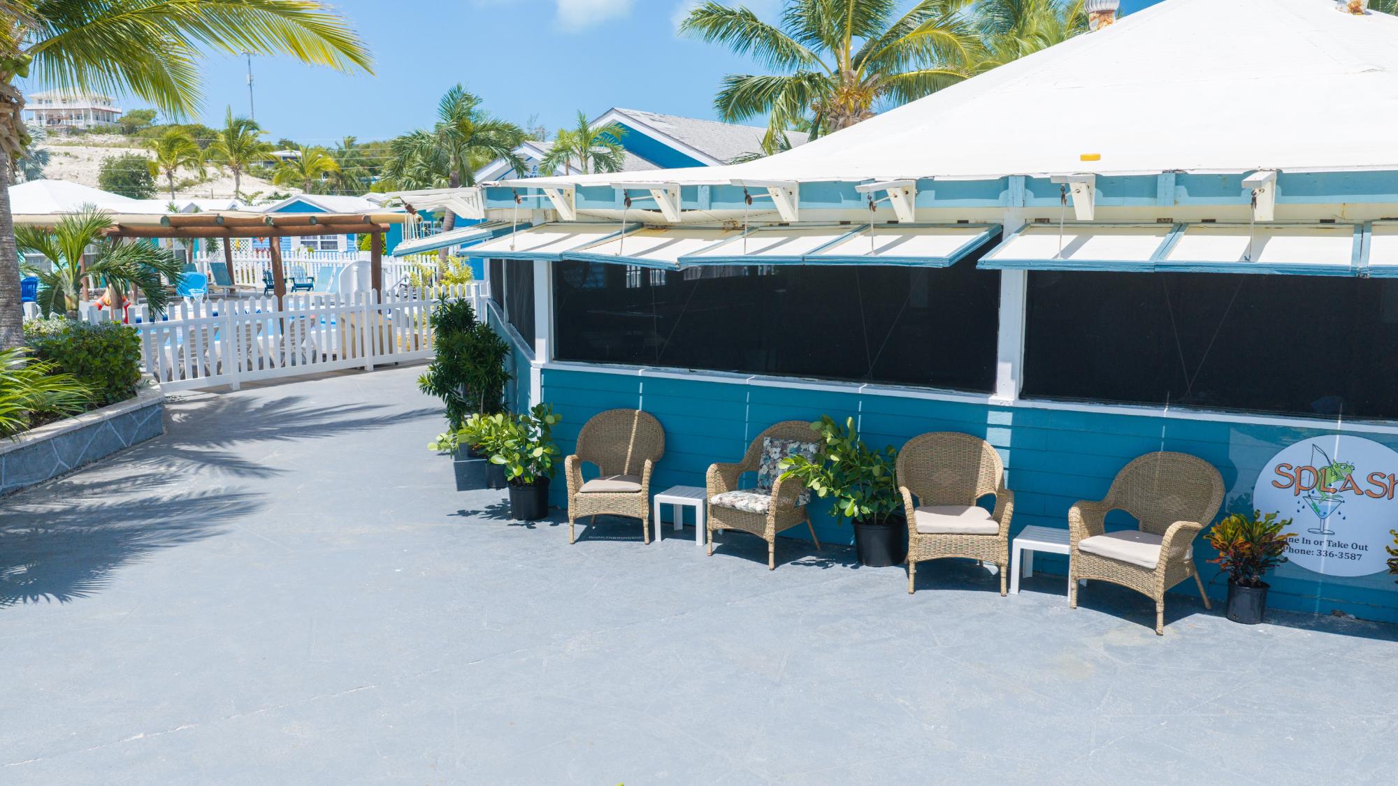 SPLASH BEACH BAR & GRILL