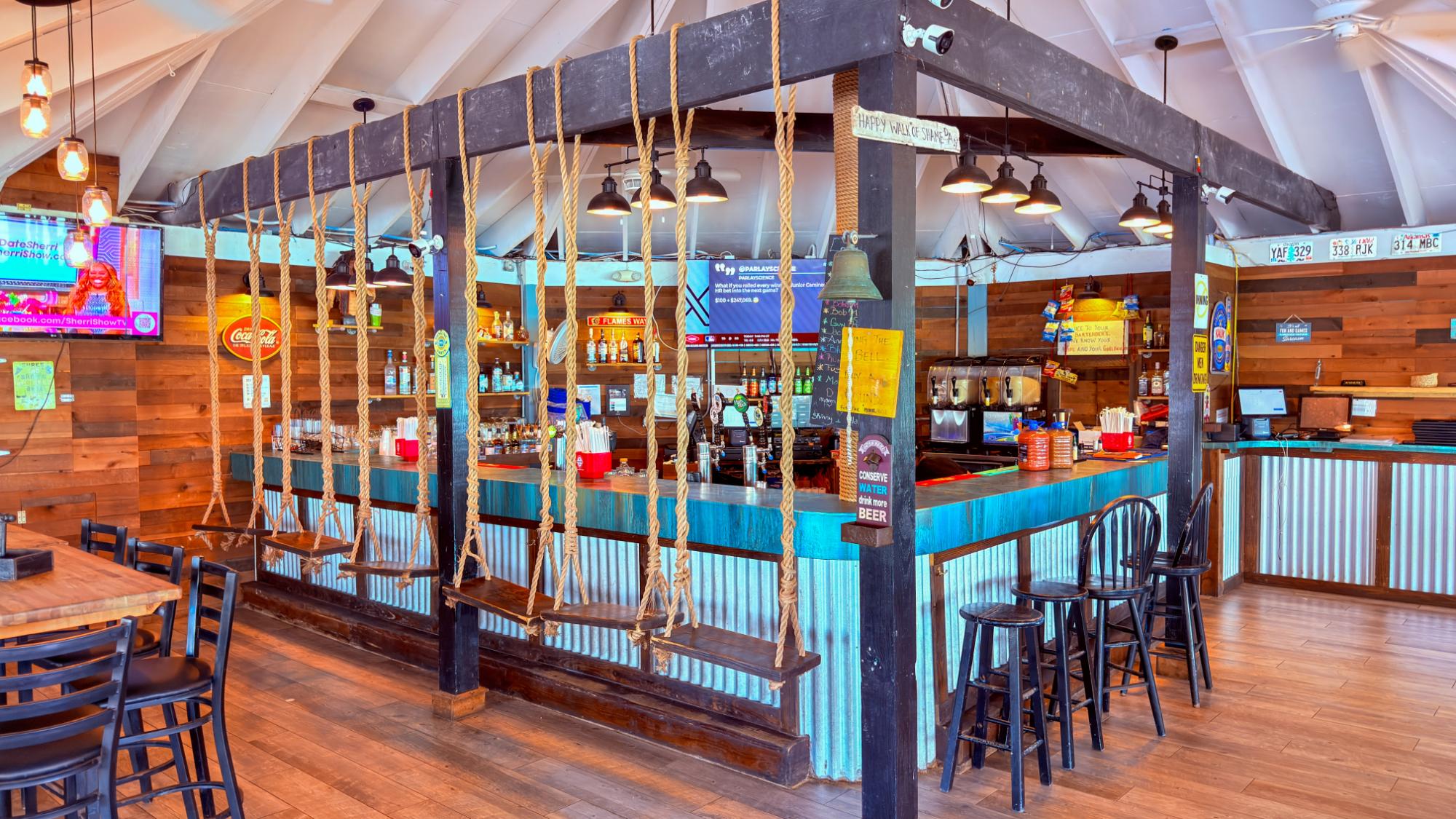SPLASH BEACH BAR & GRILL
