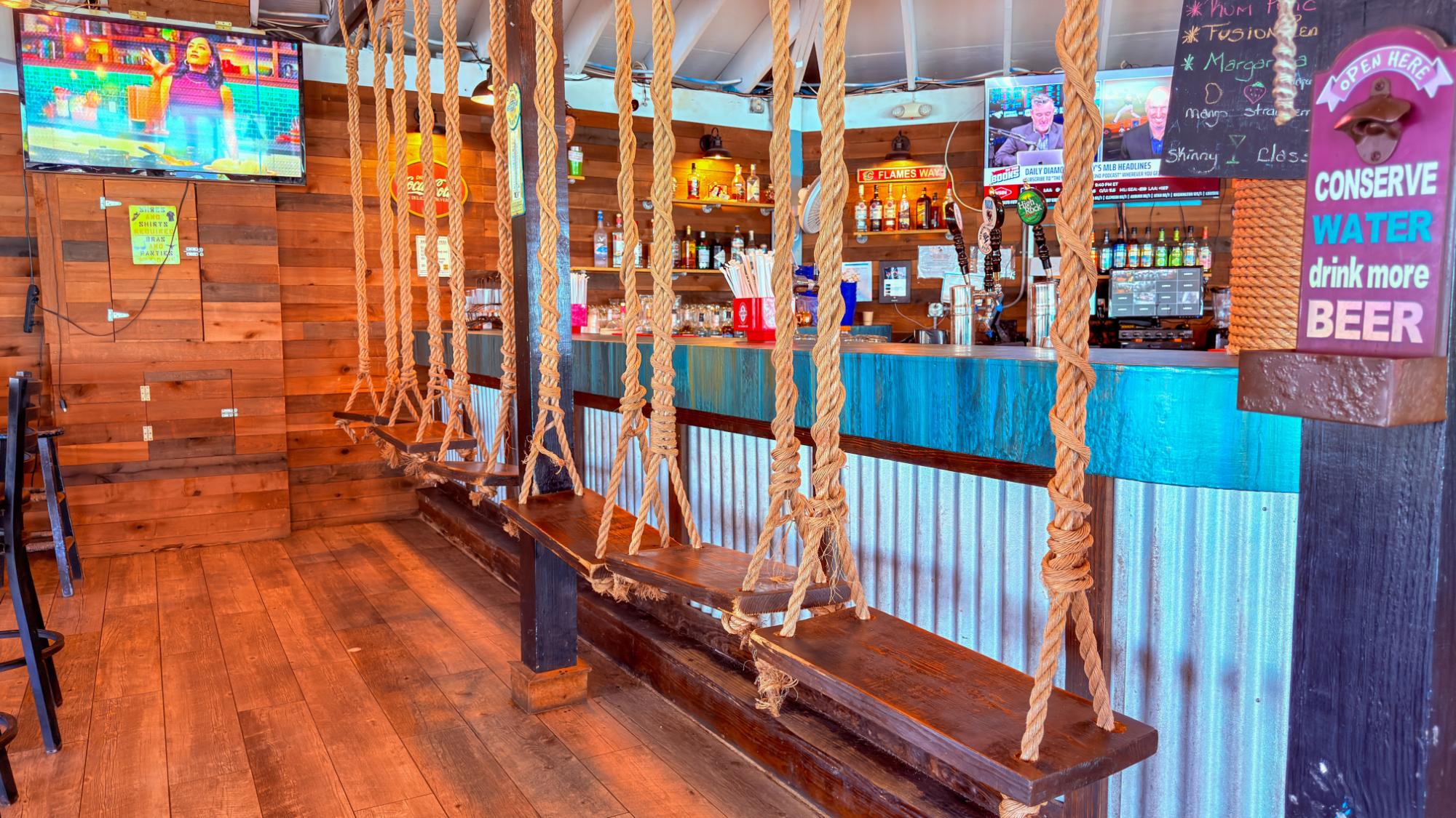 SPLASH BEACH BAR & GRILL
