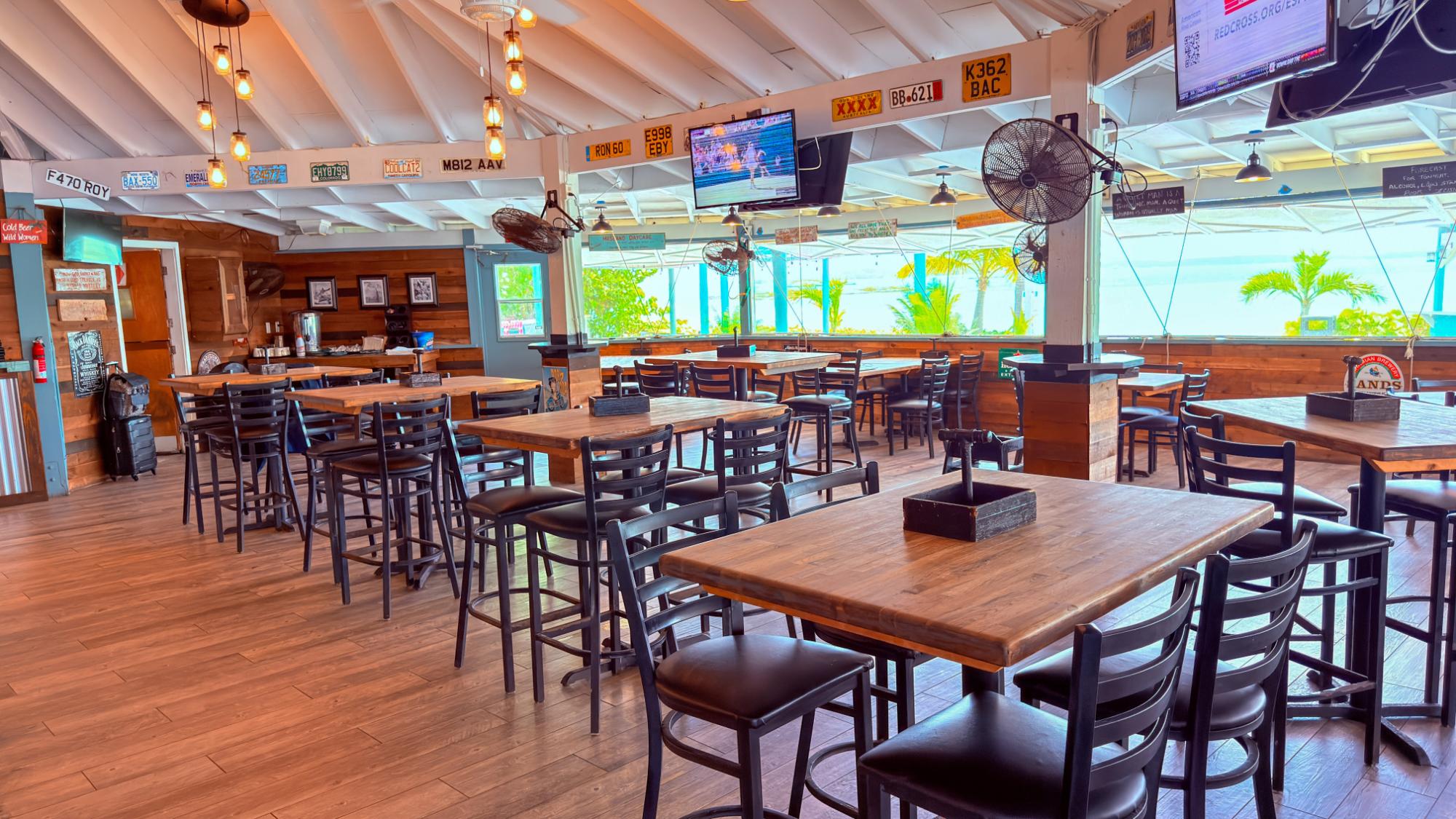SPLASH BEACH BAR & GRILL