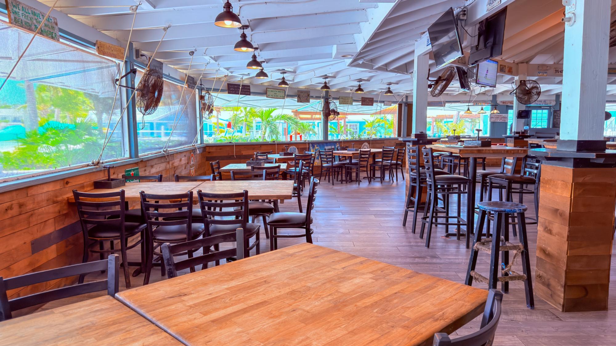 SPLASH BEACH BAR & GRILL