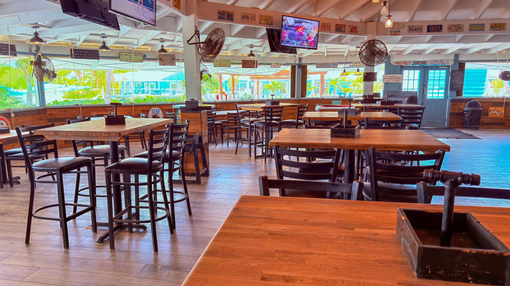 SPLASH BEACH BAR & GRILL