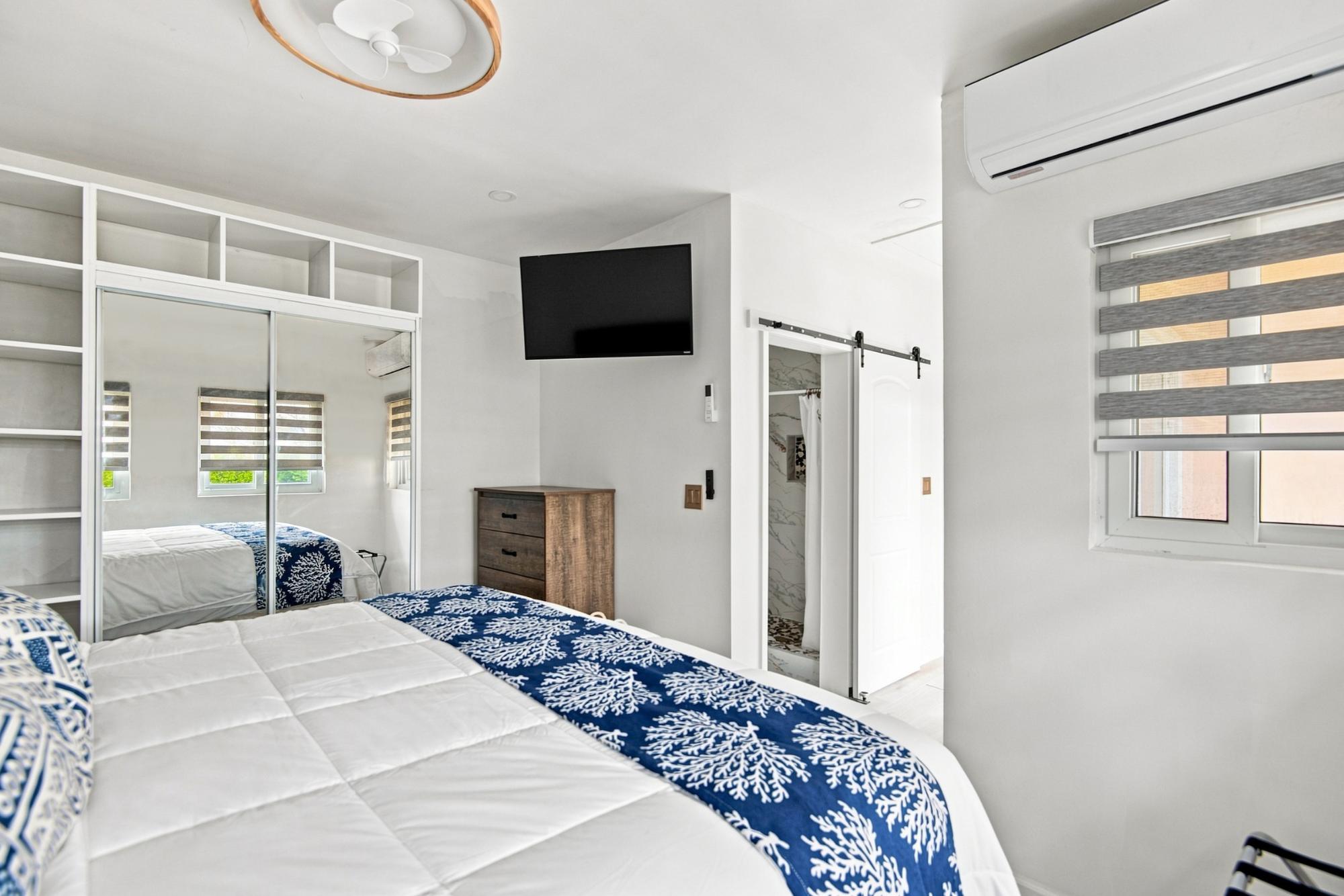 UNIT 1A, ATLANTIC DRIVE