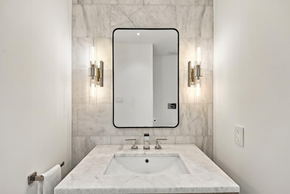 THE COVE, PALM CAY Unit: 208