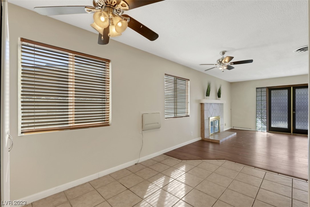 5905 Apple Valley Lane