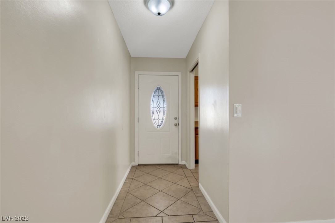 5905 Apple Valley Lane