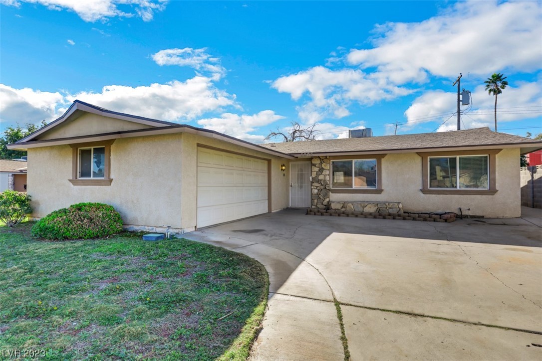 5905 Apple Valley Lane