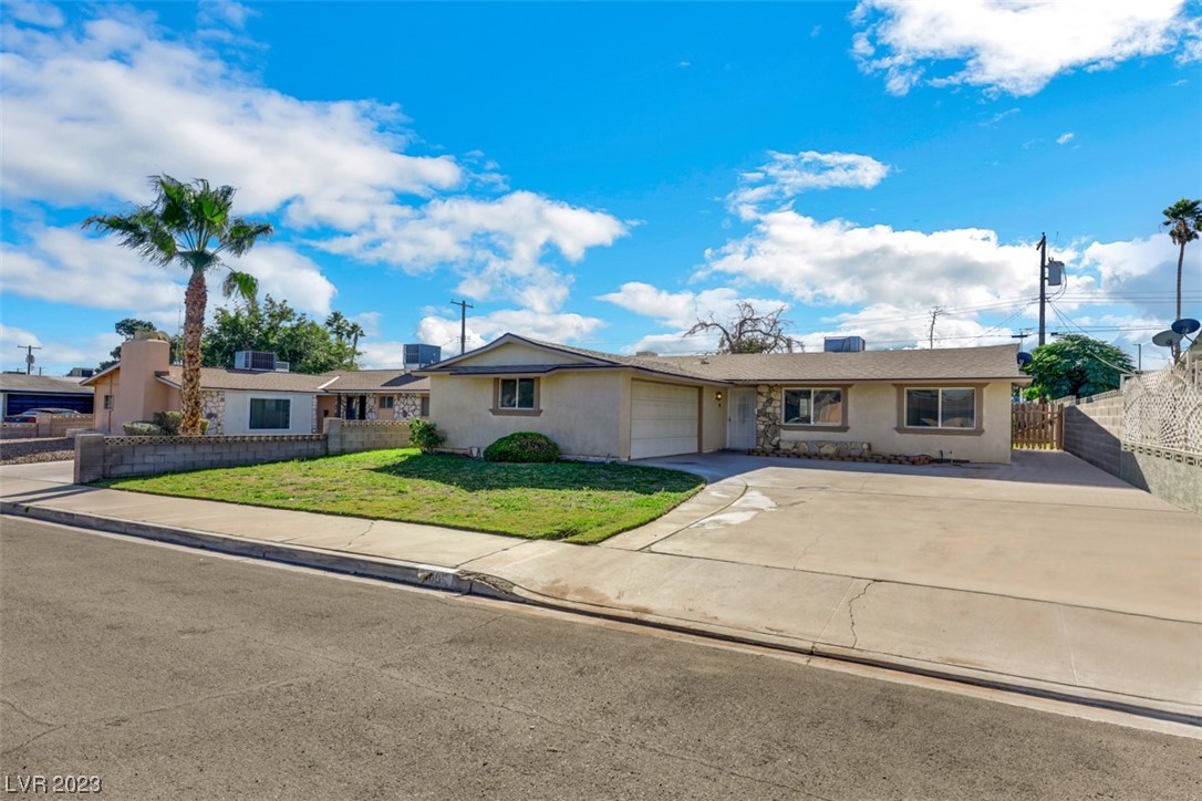 5905 Apple Valley Lane